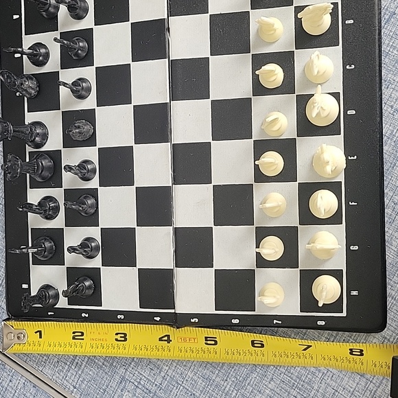 Vintage Spare-Times Chess and Checker Magnetic Travel Case Set. - Picture 11 of 16